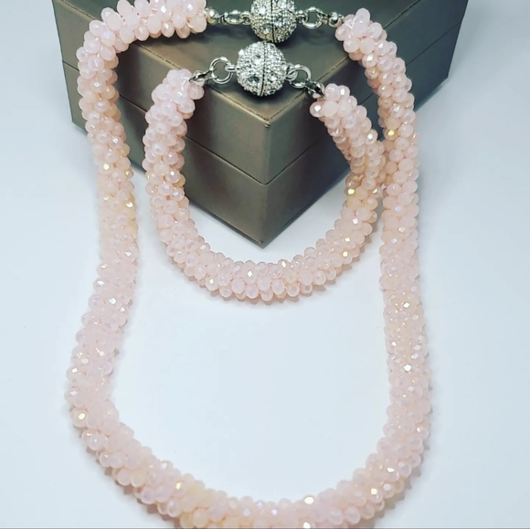 Rose Czech glass set - Picture 1 of 4